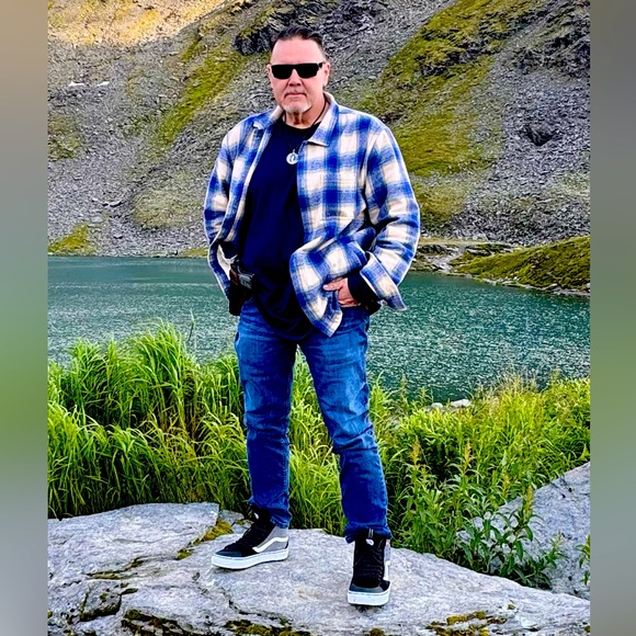 Meet your Posher, Shawn. An Irishman in the Arctic of Alaska! - Picture 2 of 8